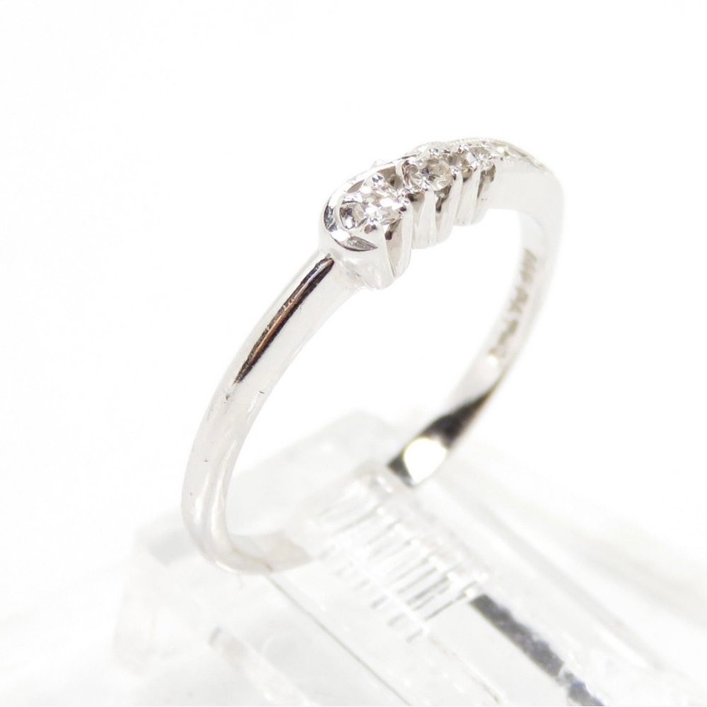 14k white gold and Diamond band - Picture 5 of 8